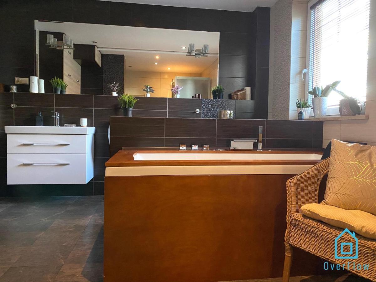 Lux Apartment - Lakefront Apartment In Kamien With Sauna & Hot Tub Only 30 Minutes From Gdansk And Gdynia エクステリア 写真
