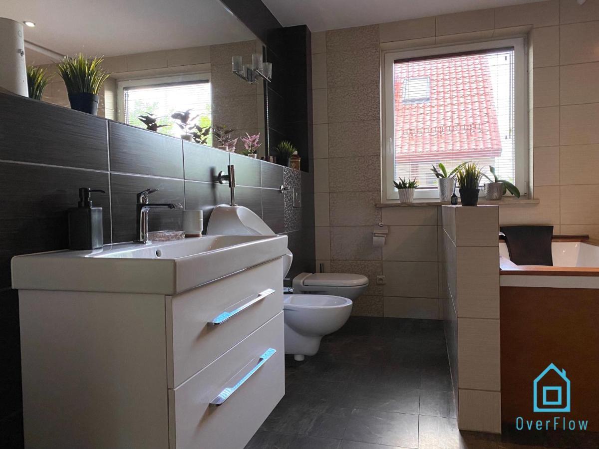 Lux Apartment - Lakefront Apartment In Kamien With Sauna & Hot Tub Only 30 Minutes From Gdansk And Gdynia エクステリア 写真